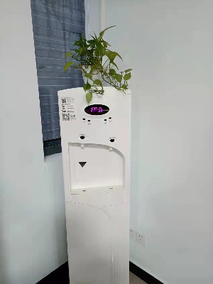上海辦公樓引進(jìn)植鴻商用凈水器,打造高端辦公環(huán)境！